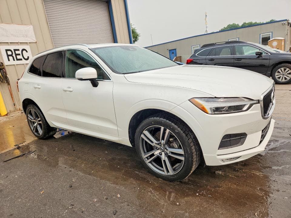 2021 VOLVO XC60 T5 MOMENTUM 4