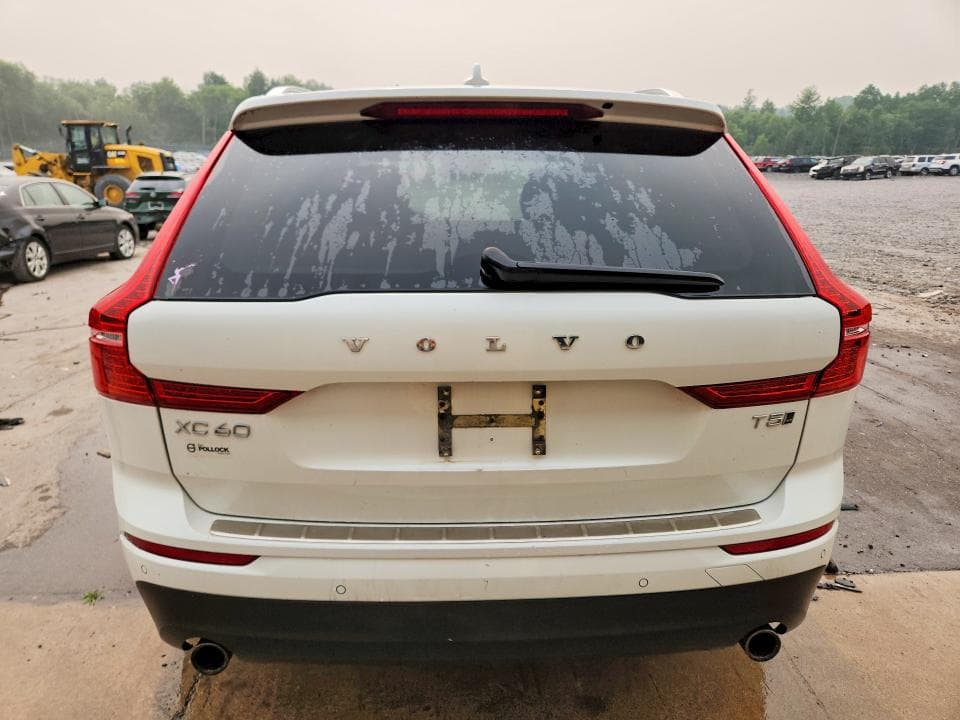 2021 VOLVO XC60 T5 MOMENTUM 6