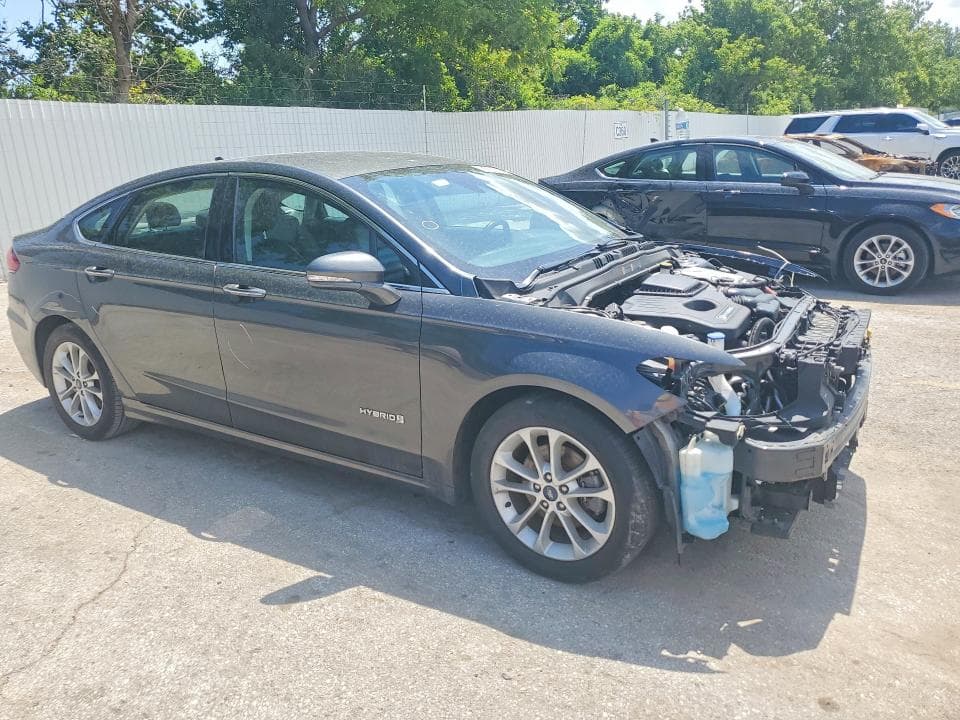 2019 FORD FUSION SEL 4