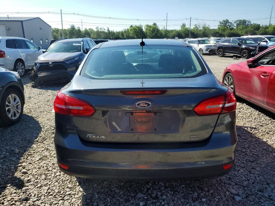 2017 FORD FOCUS SE 6