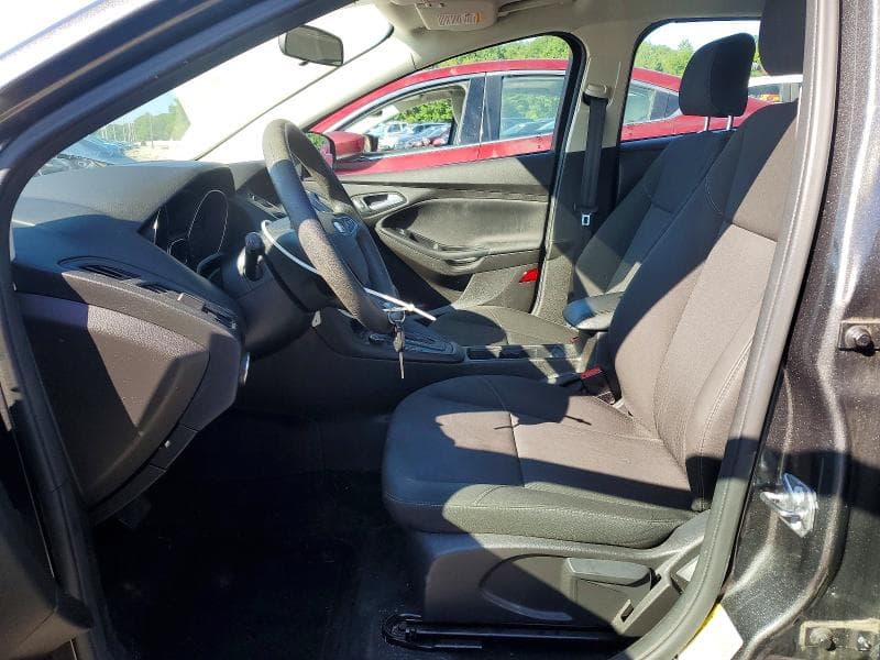 2017 FORD FOCUS SE 7