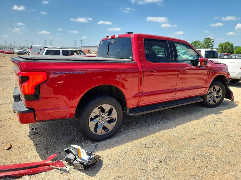 2023 FORD F150 LIGHTNING PRO 3
