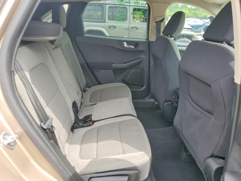 2020 FORD ESCAPE SE 11