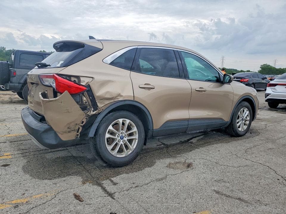 2020 FORD ESCAPE SE 3