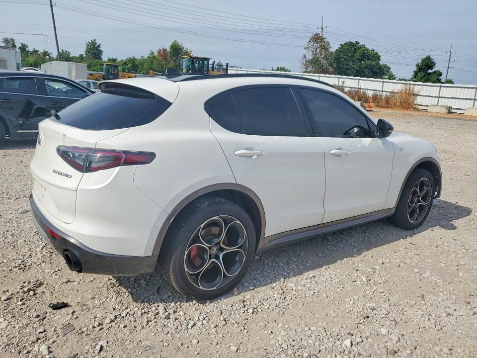2024 ALFA ROMEO STELVIO TI 3