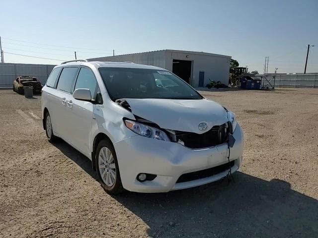 2016 TOYOTA SIENNA XLE 7-PASSENGER XLE 7-PASSENGER 14