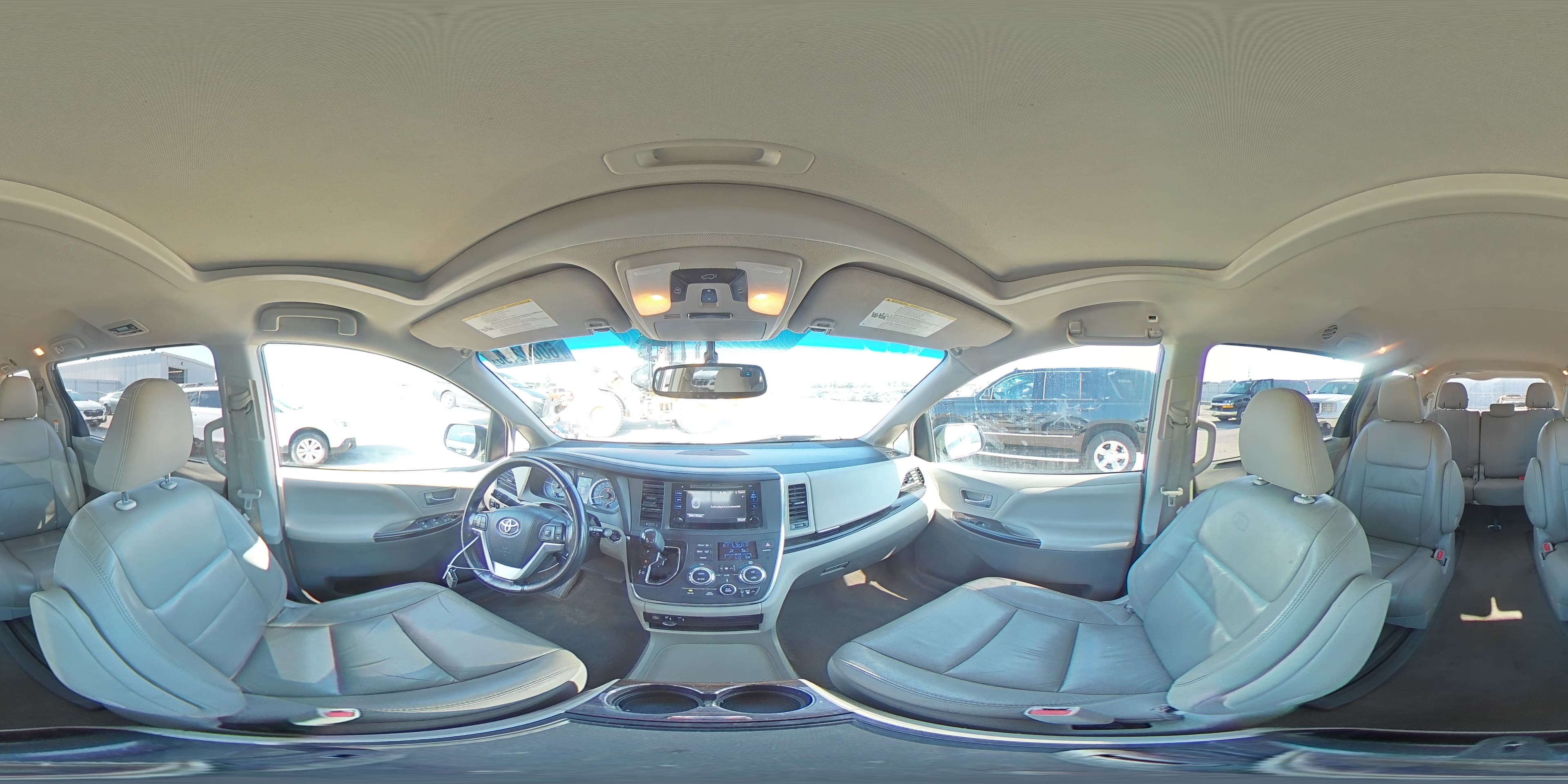2016 TOYOTA SIENNA XLE 7-PASSENGER XLE 7-PASSENGER 15