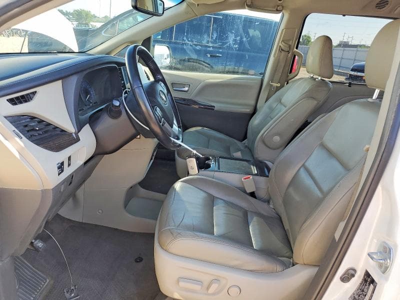 2016 TOYOTA SIENNA XLE 7-PASSENGER XLE 7-PASSENGER 7