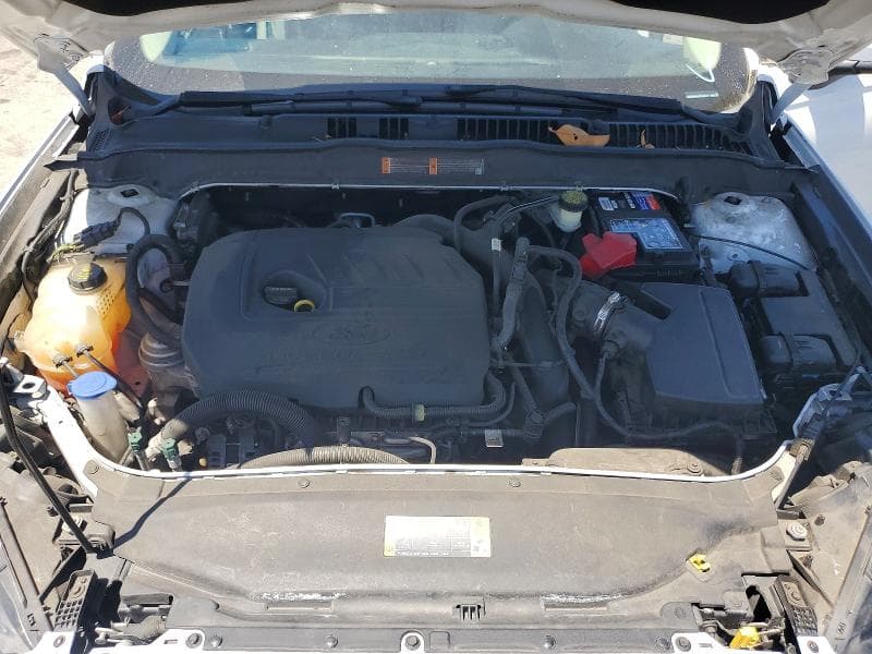 2017 FORD FUSION SE 11