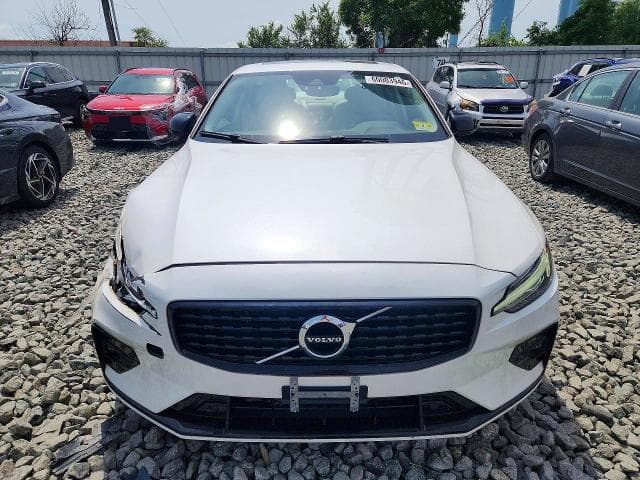 2021 VOLVO S60 T5 R-DESIGN 5