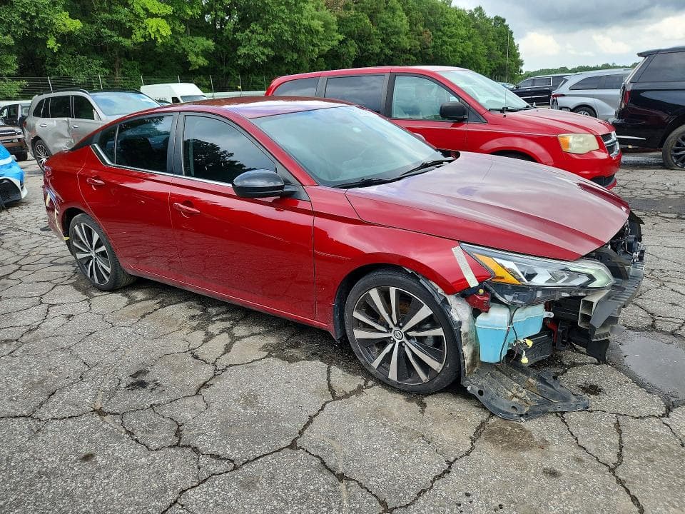 2021 NISSAN ALTIMA SR 4