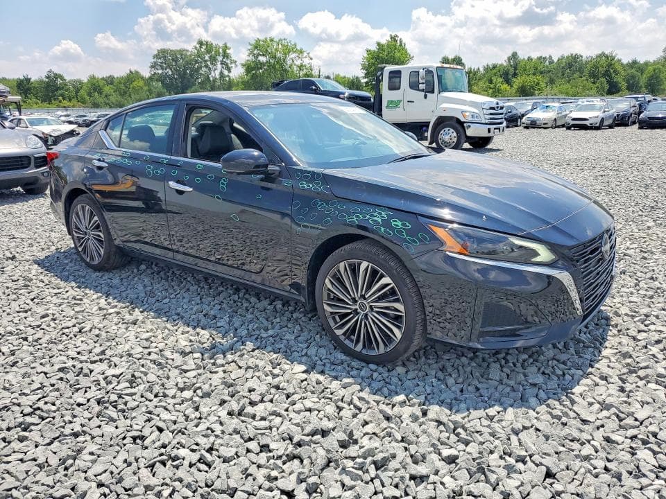 2024 NISSAN ALTIMA SL 4