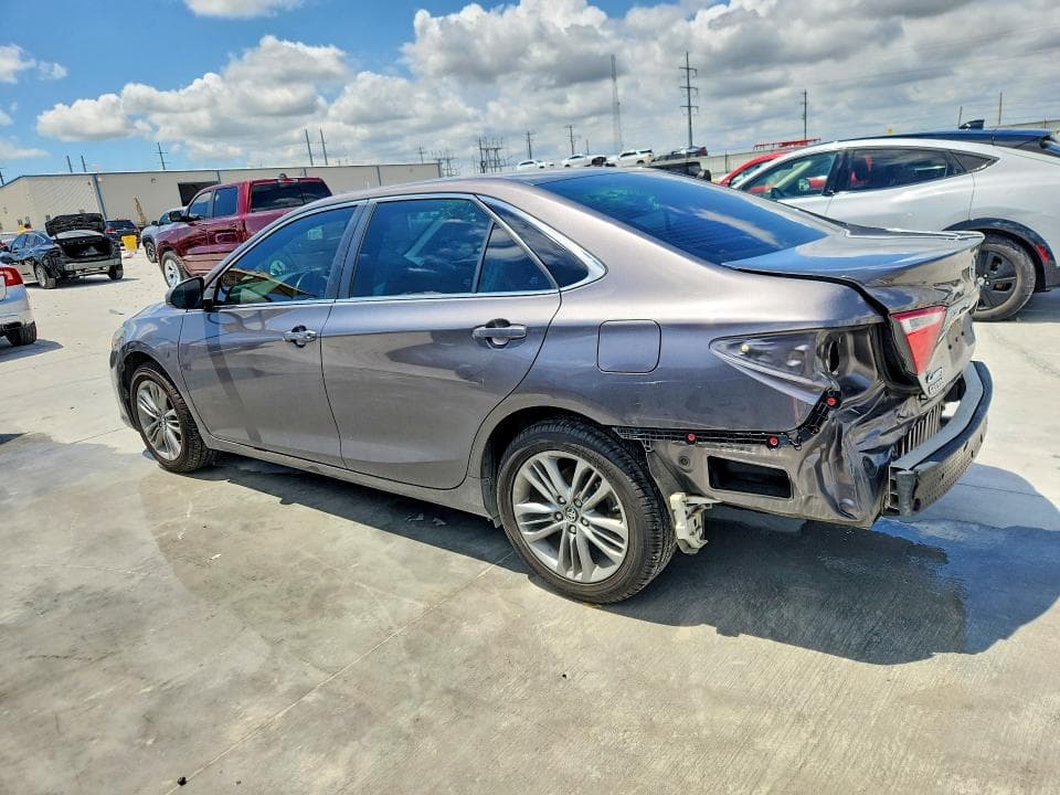 2017 TOYOTA CAMRY SE SE 2