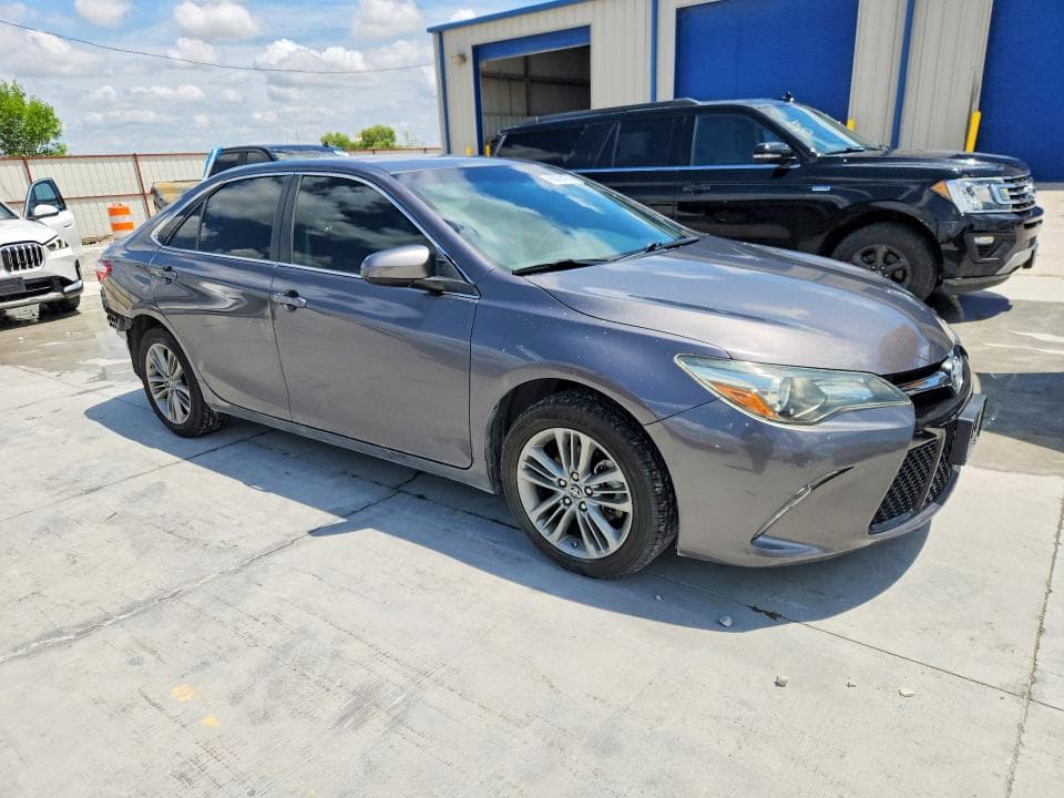 2017 TOYOTA CAMRY SE SE 4