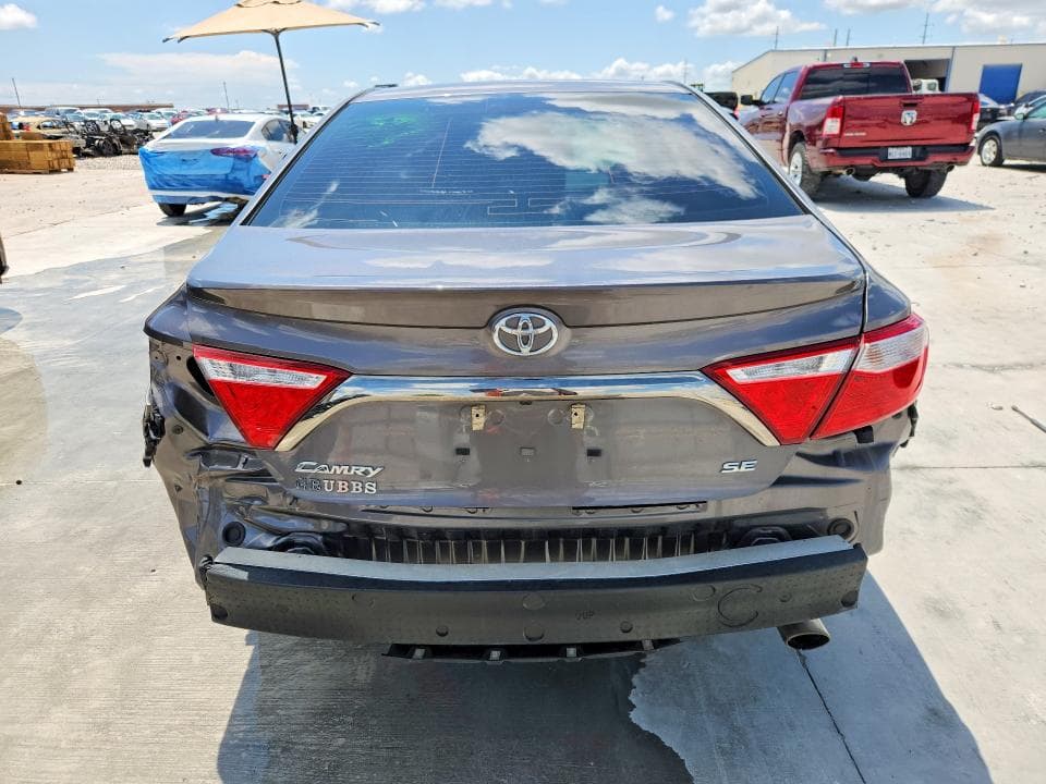 2017 TOYOTA CAMRY SE SE 6