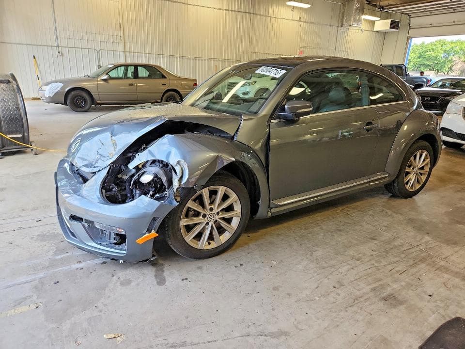2018 VOLKSWAGEN BEETLE SE SE - 1