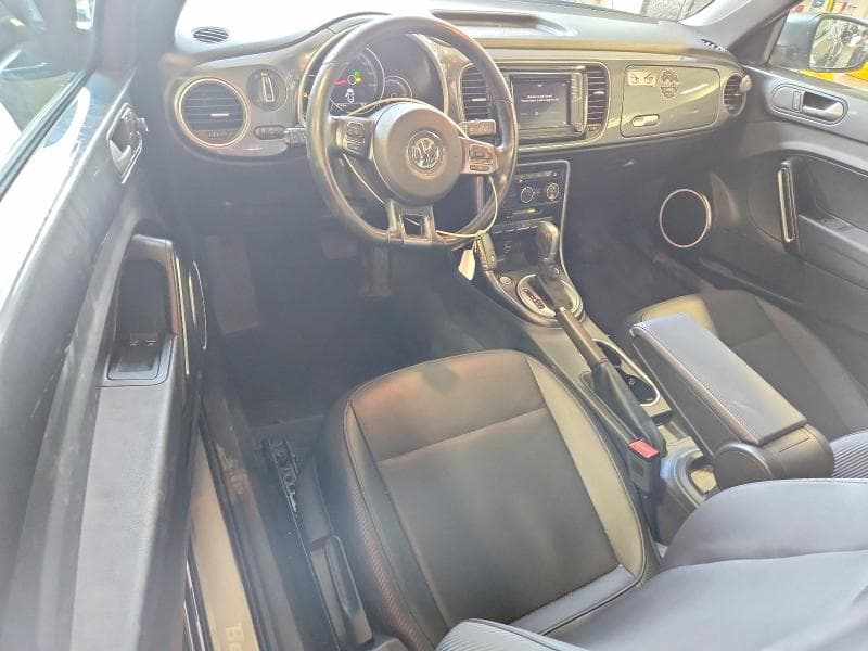 2018 VOLKSWAGEN BEETLE SE SE 8