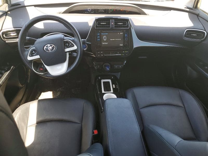 2017 TOYOTA PRIUS FOUR 8