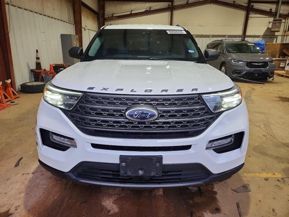 2021 FORD EXPLORER XLT 5