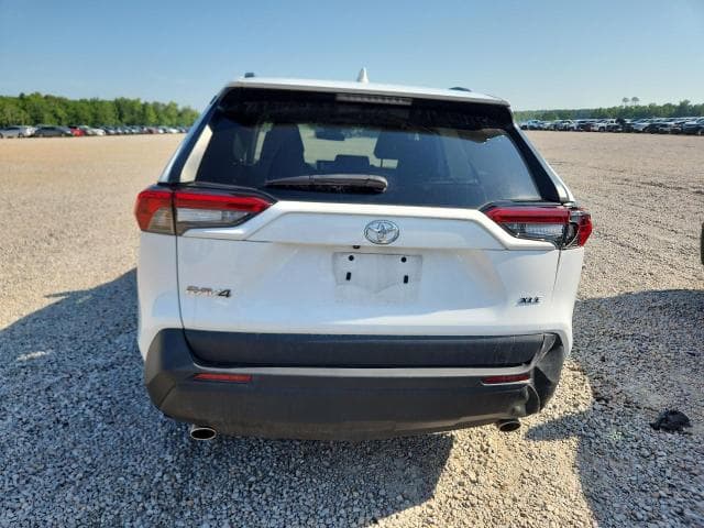 2023 TOYOTA RAV4 XLE XLE 6