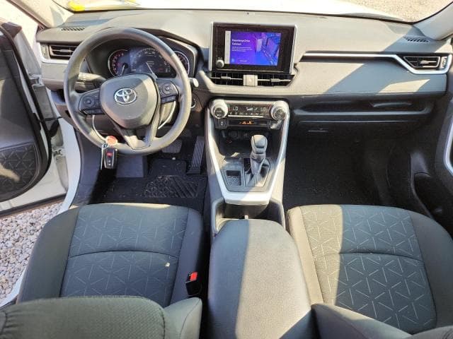 2023 TOYOTA RAV4 XLE XLE 8