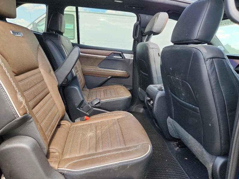 2026 GMC ACADIA DENALI ULTIMATE 11