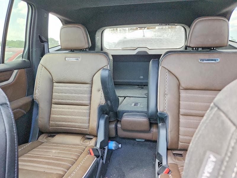 2026 GMC ACADIA DENALI ULTIMATE 10