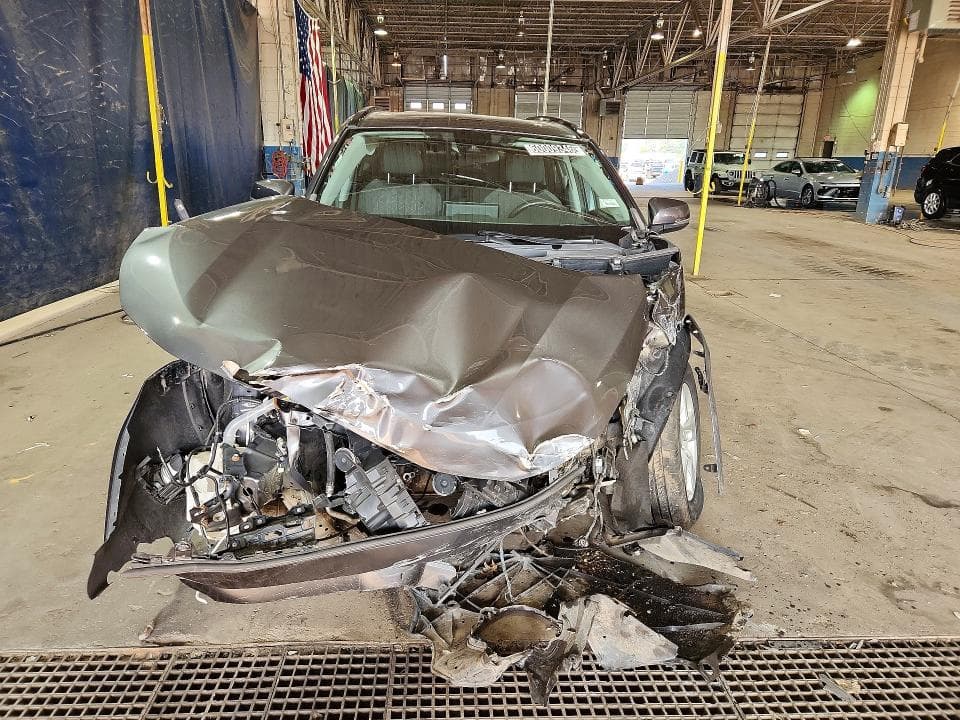 2019 TOYOTA RAV4 XLE 5