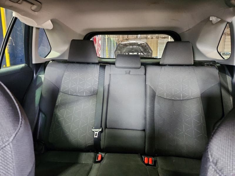 2019 TOYOTA RAV4 XLE 10