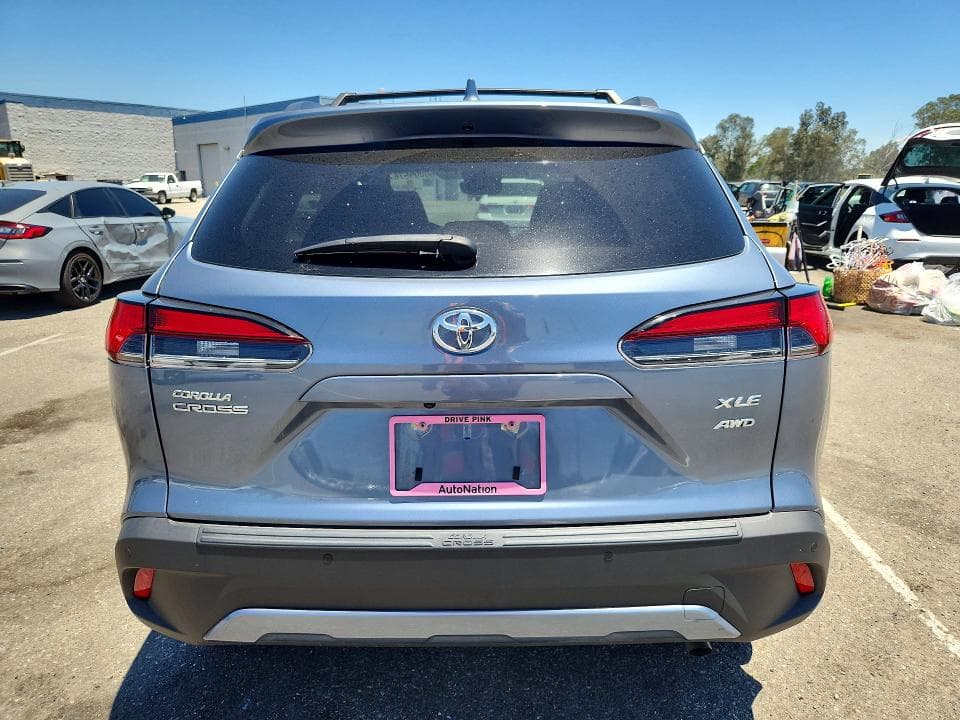 2024 TOYOTA COROLLA CROSS XLE 6
