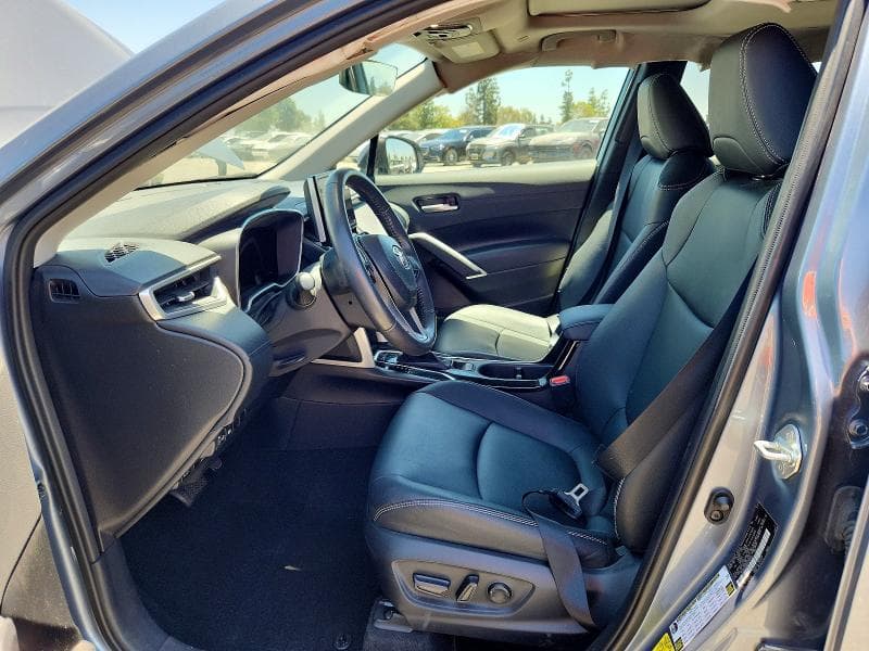 2024 TOYOTA COROLLA CROSS XLE 7