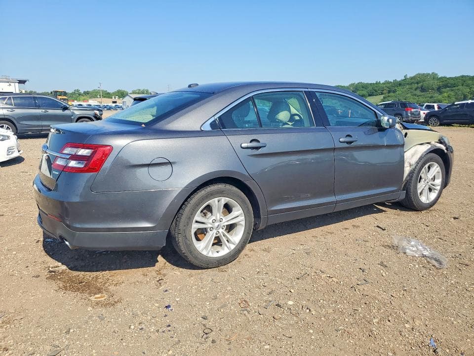 2017 FORD TAURUS SE 3