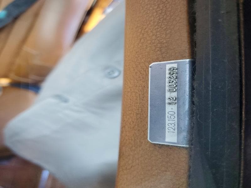 1979 MERCEDES-BENZ 300 12