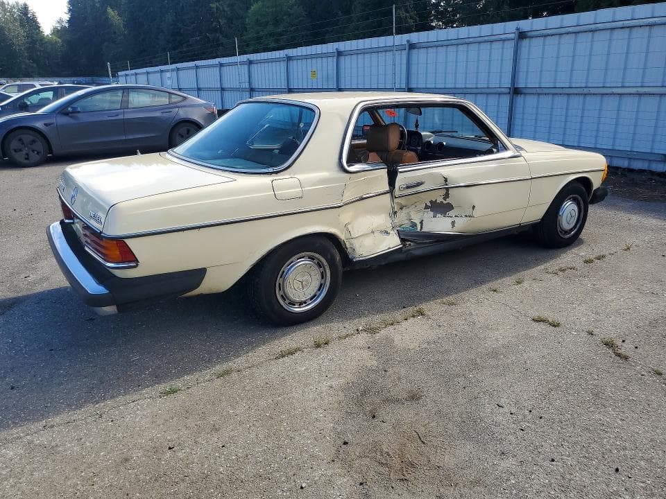 1979 MERCEDES-BENZ 300 3
