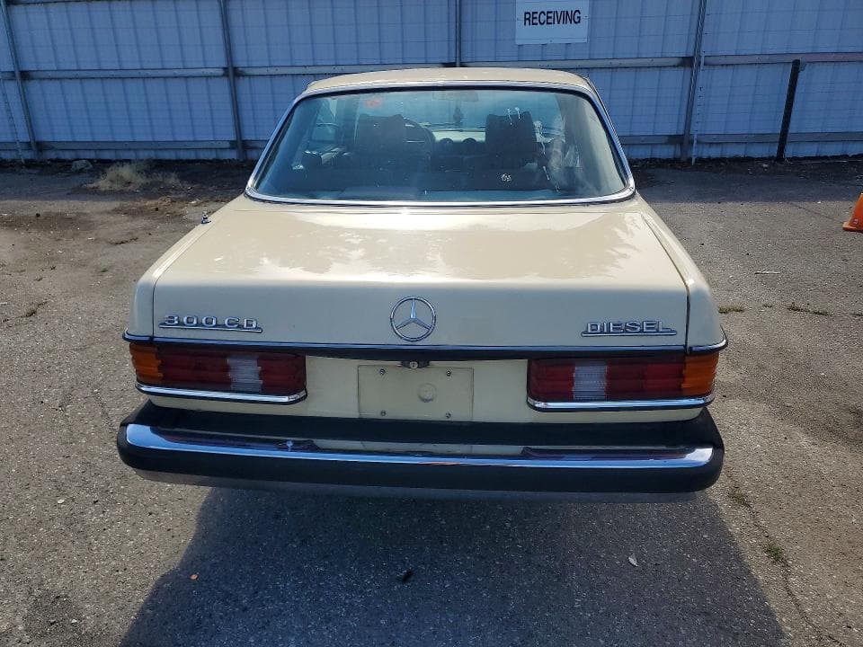 1979 MERCEDES-BENZ 300 6