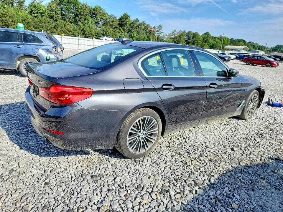 2018 BMW 530 XI 3