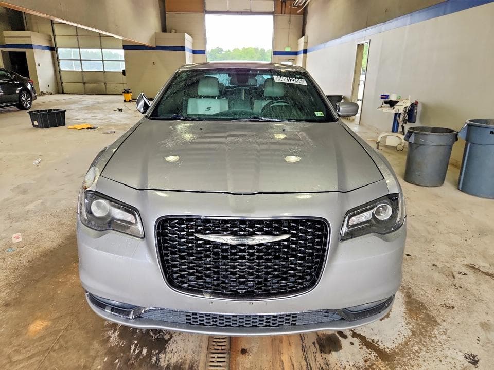2017 CHRYSLER 300 S 6
