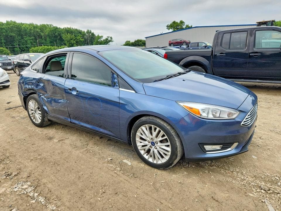 2018 FORD FOCUS TITANIUM 4