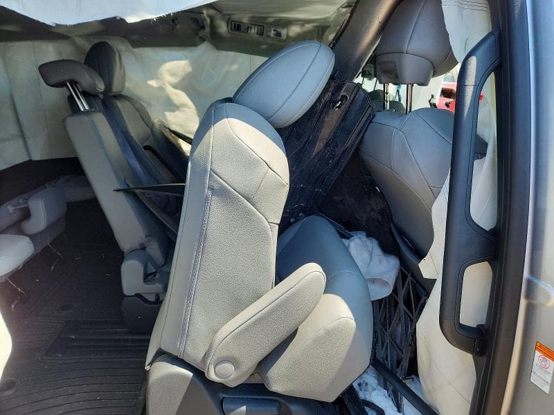 2025 TOYOTA SIENNA XLE 8-PASSENGER XLE 8-PASSENGER 10