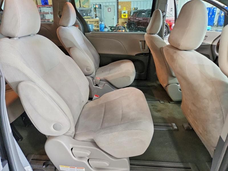 2017 TOYOTA SIENNA L 7-PASSENGER L 7-PASSENGER 11