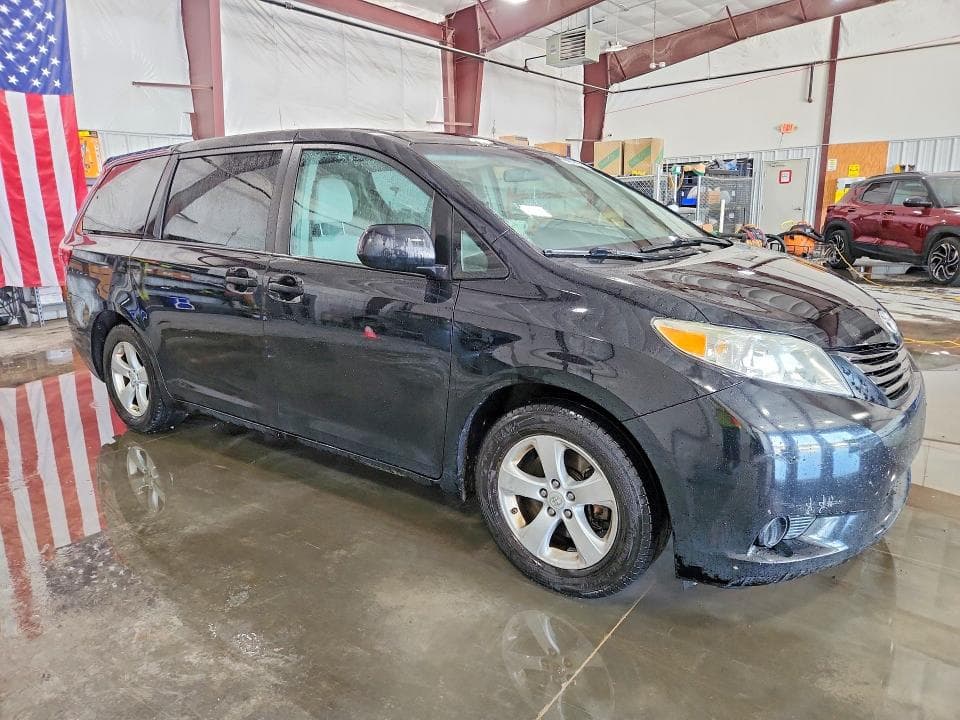 2017 TOYOTA SIENNA L 7-PASSENGER L 7-PASSENGER 4