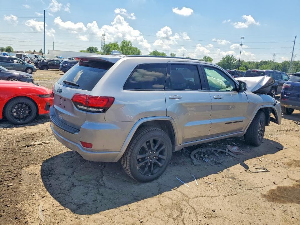 2021 JEEP GRAND CHEROKEE LAREDO 3