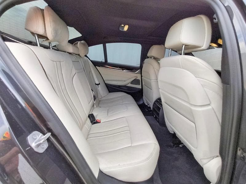 2020 BMW 530 I 10