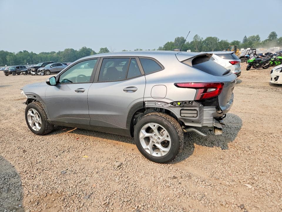 2026 CHEVROLET TRAX LS 2