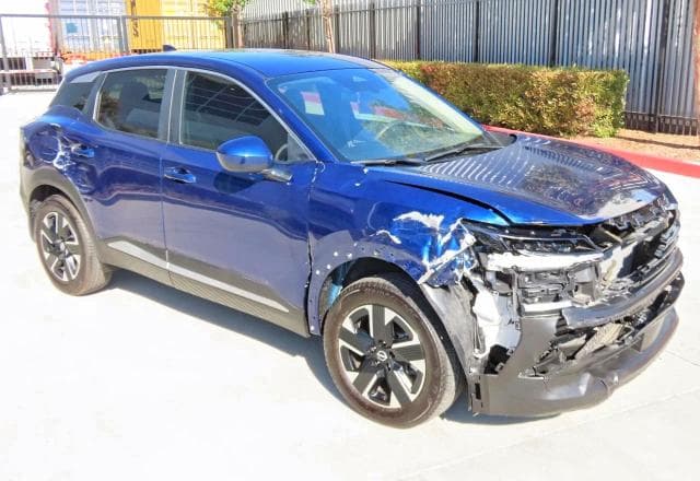 2025 NISSAN KICKS SV