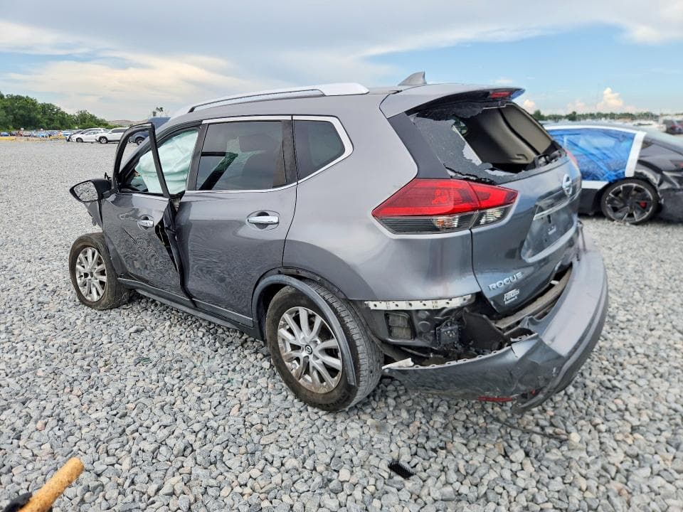 2018 NISSAN ROGUE SV 2