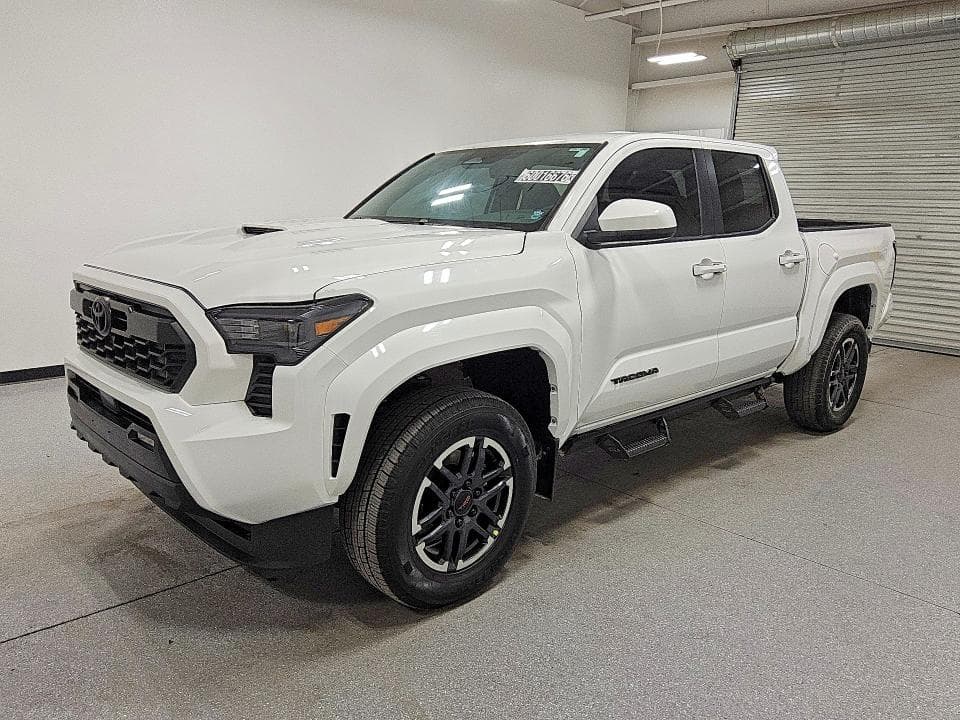 2024 TOYOTA TACOMA TRD SPORT - 1