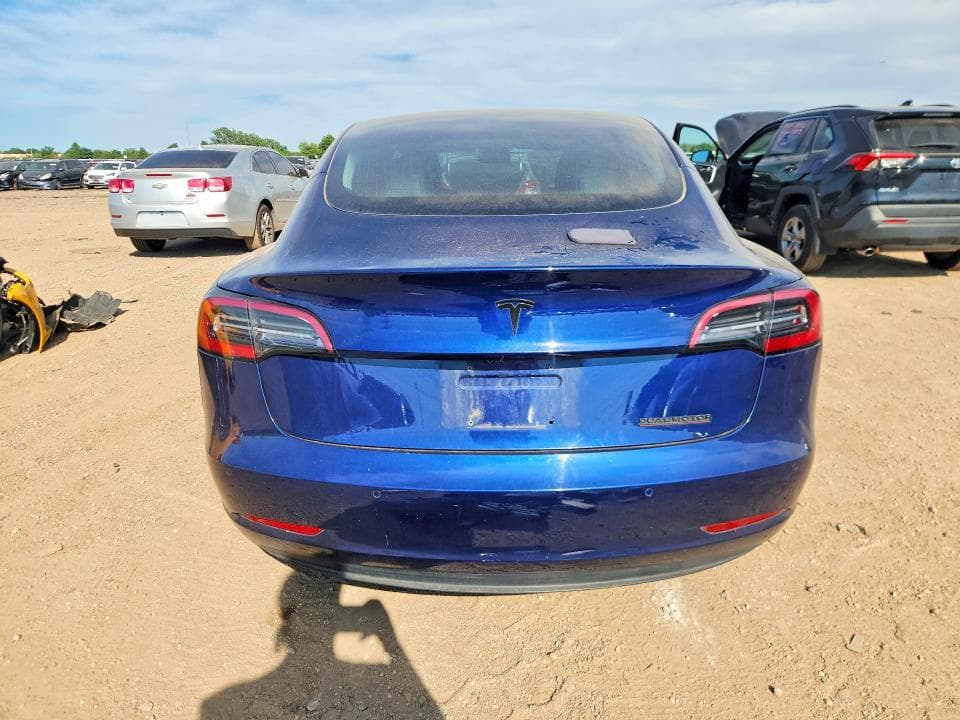 2018 TESLA MODEL 3 6