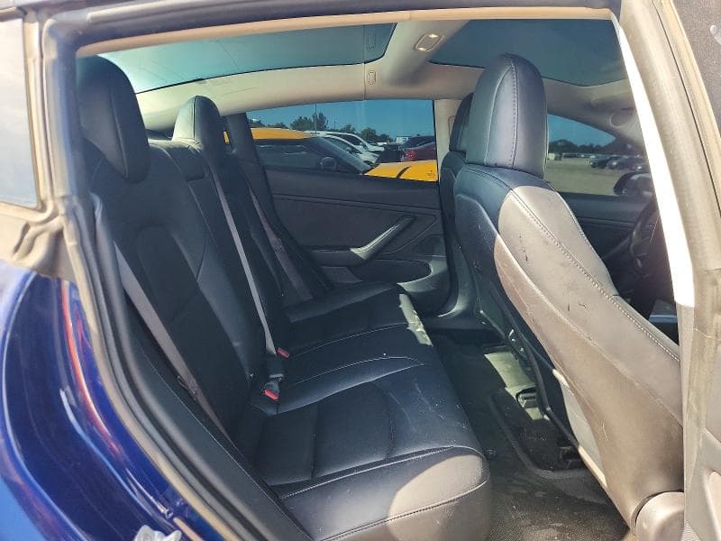 2018 TESLA MODEL 3 10