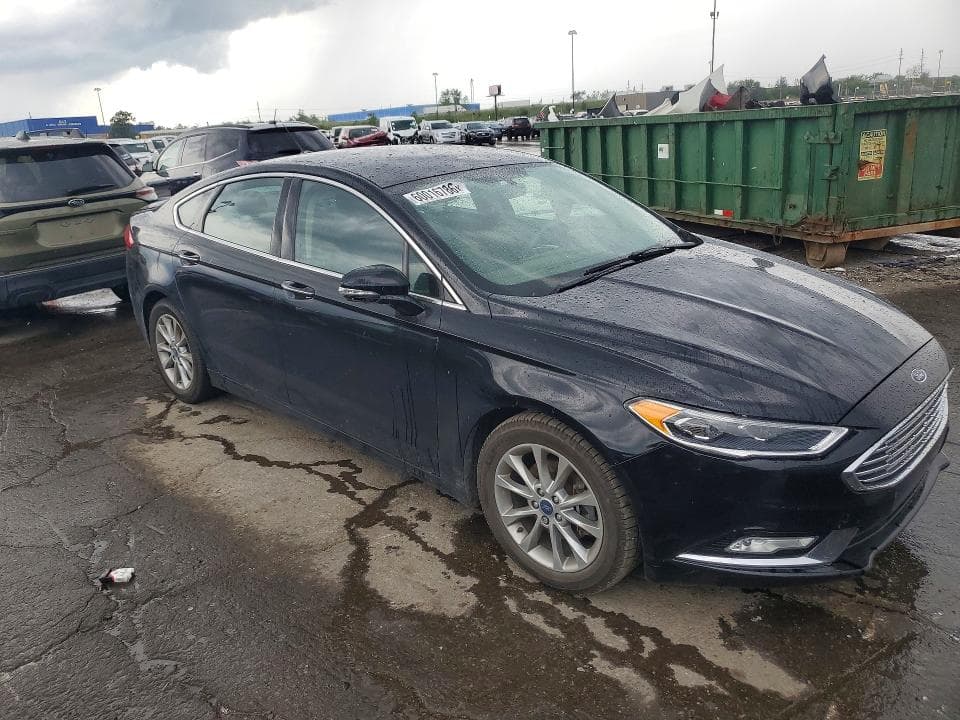 2017 FORD FUSION SE 4